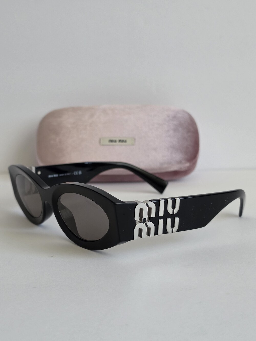Miu Miu Glimpse SMU11W Sunglasses - Picture 1 of 10